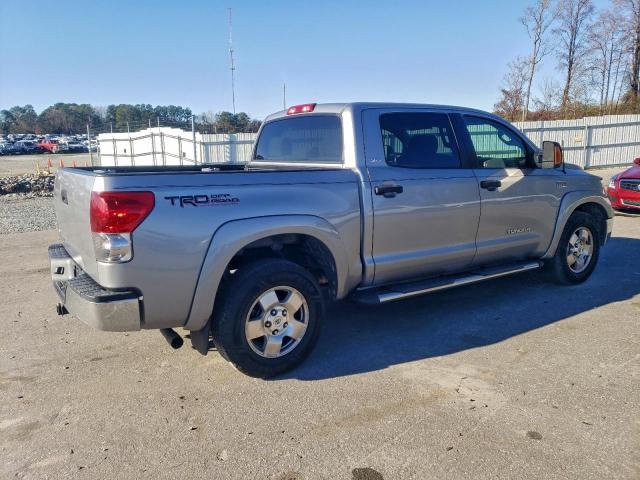 Toyota Tundra Crewmax Sr5 Image 6