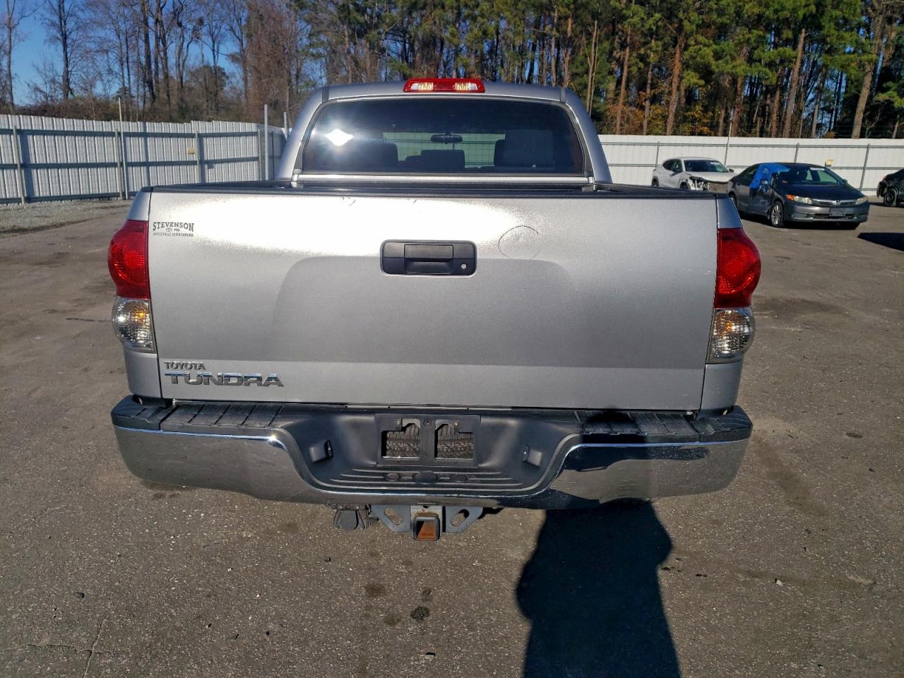 Toyota Tundra Crewmax Sr5 Image 2