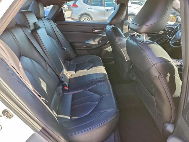 Toyota Avalon Xle Image 12