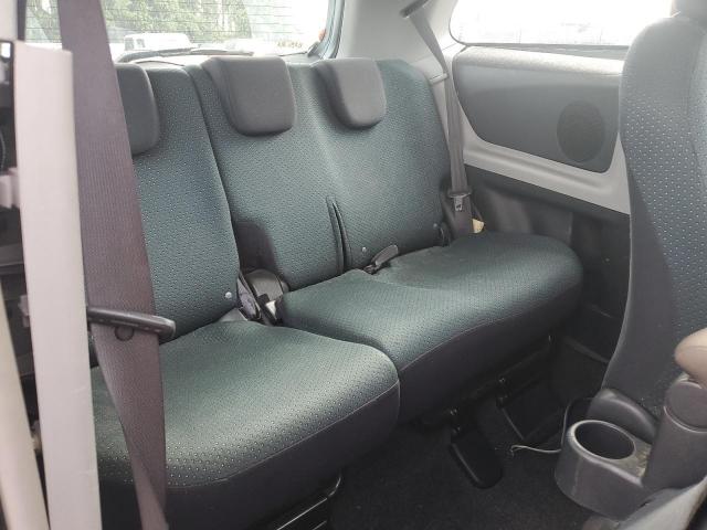 Toyota Yaris Image 11