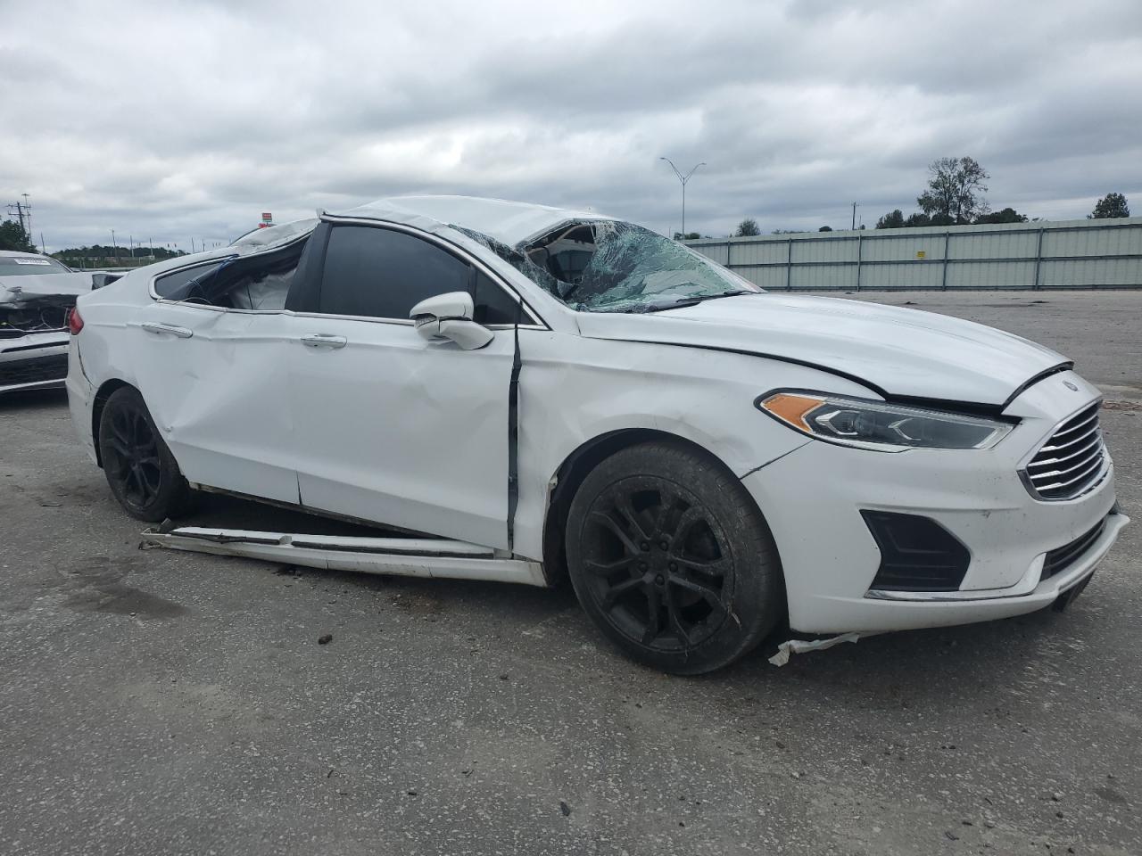 Ford Fusion Sel Image 5