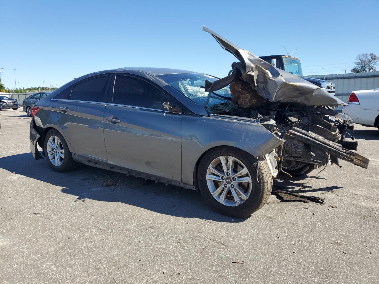 Hyundai SONATA Gls Image 2