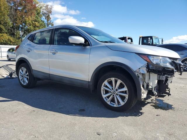 Nissan Rogue S Image 5