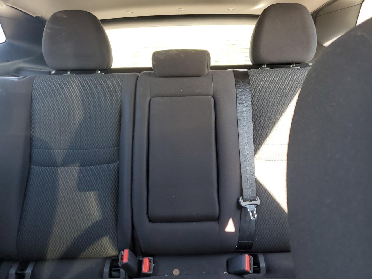 Nissan Rogue S Image 7