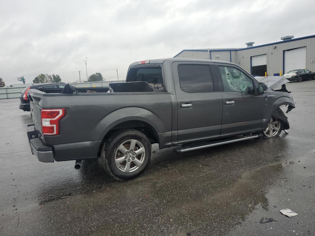 Ford F-150 Supercrew Image 3