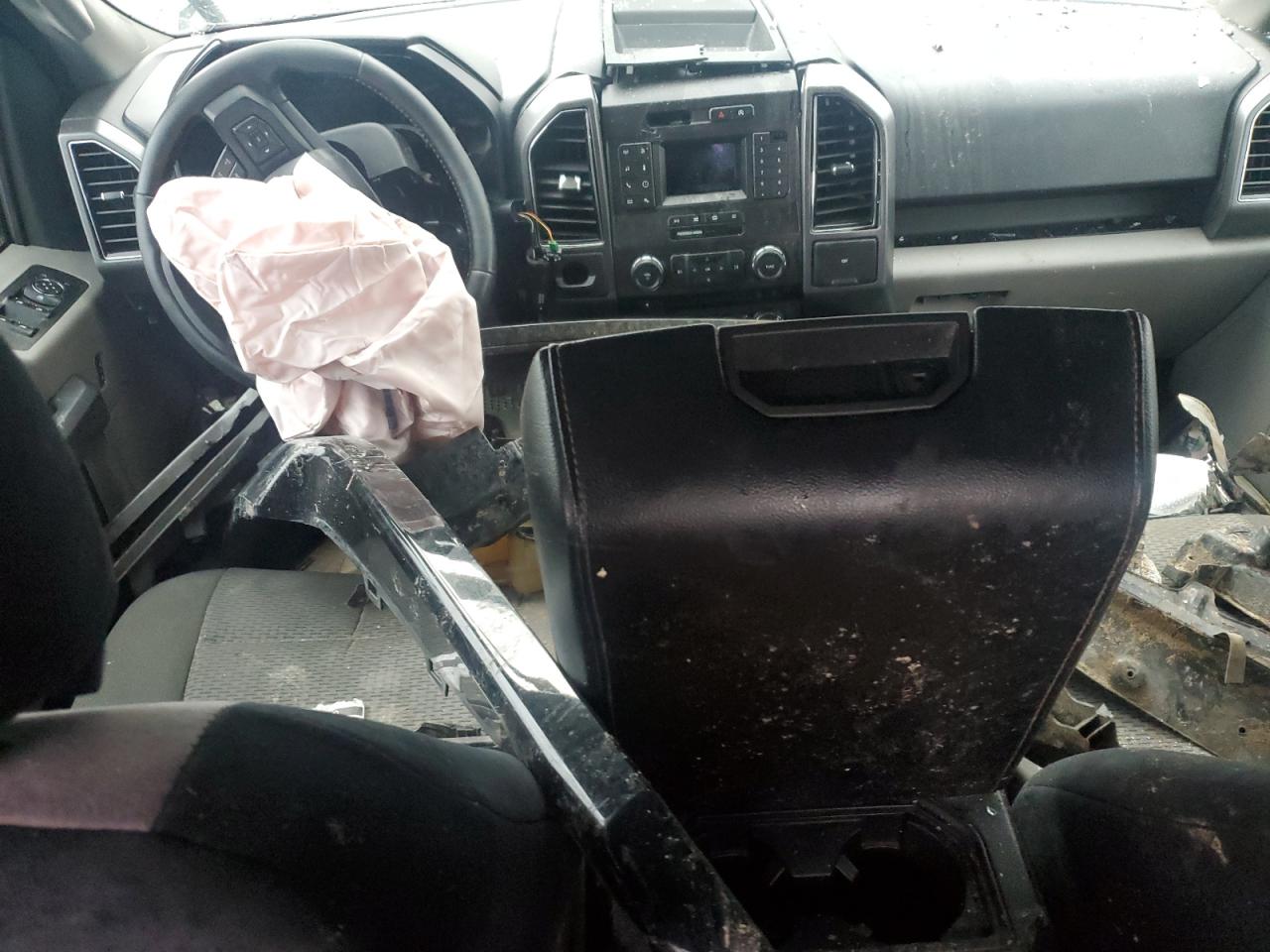 Ford F-150 Supercrew Image 7