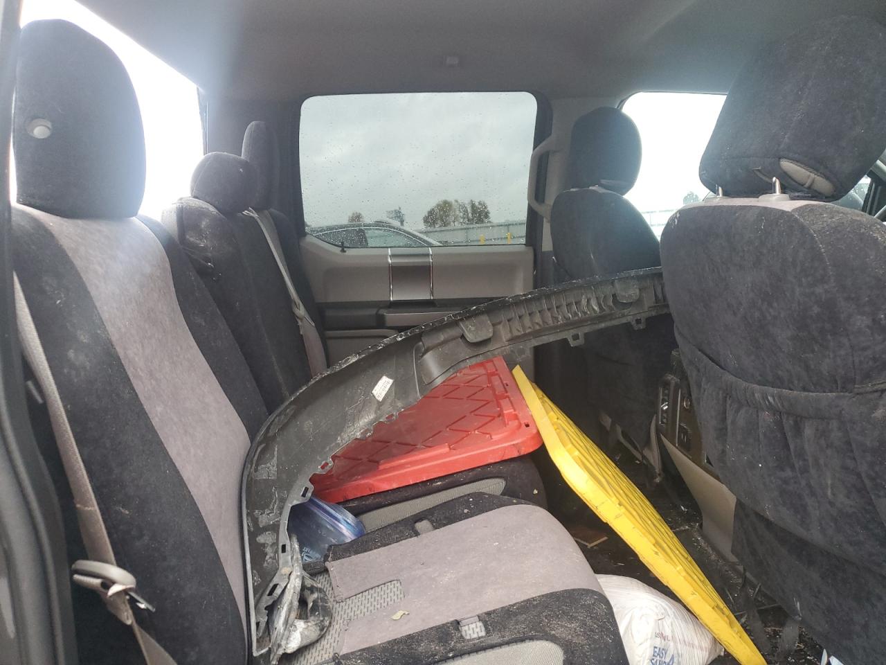 Ford F-150 Supercrew Image 6