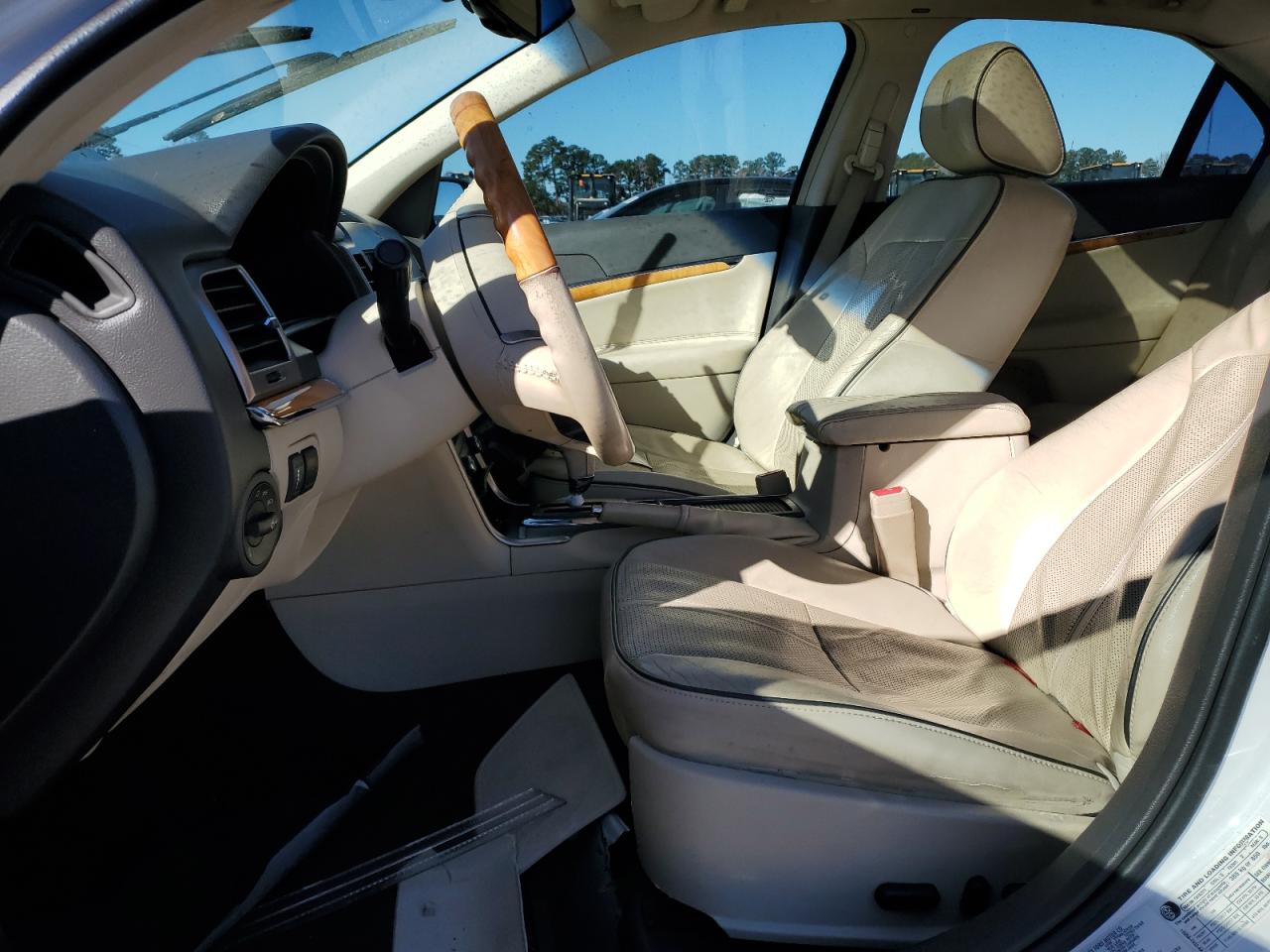 Lincoln MKZ Hybrid Image 8