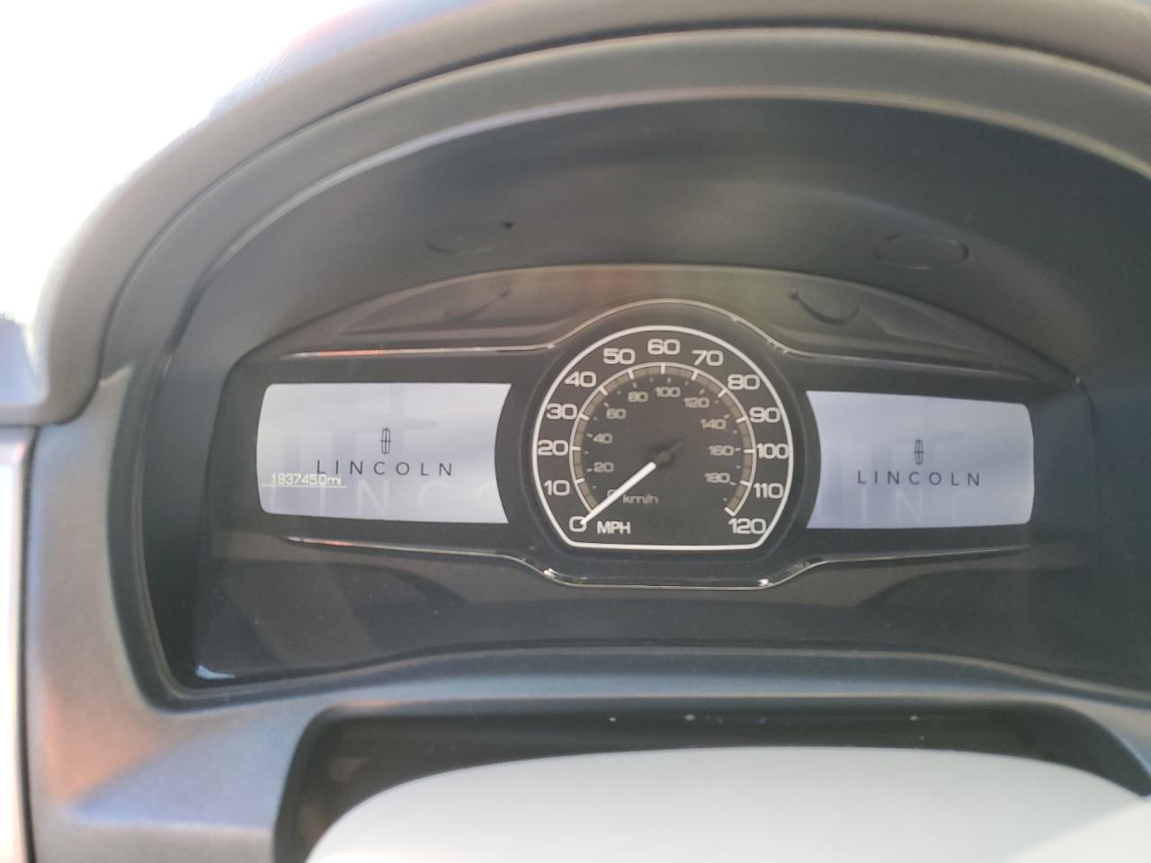 Lincoln MKZ Hybrid Image 9