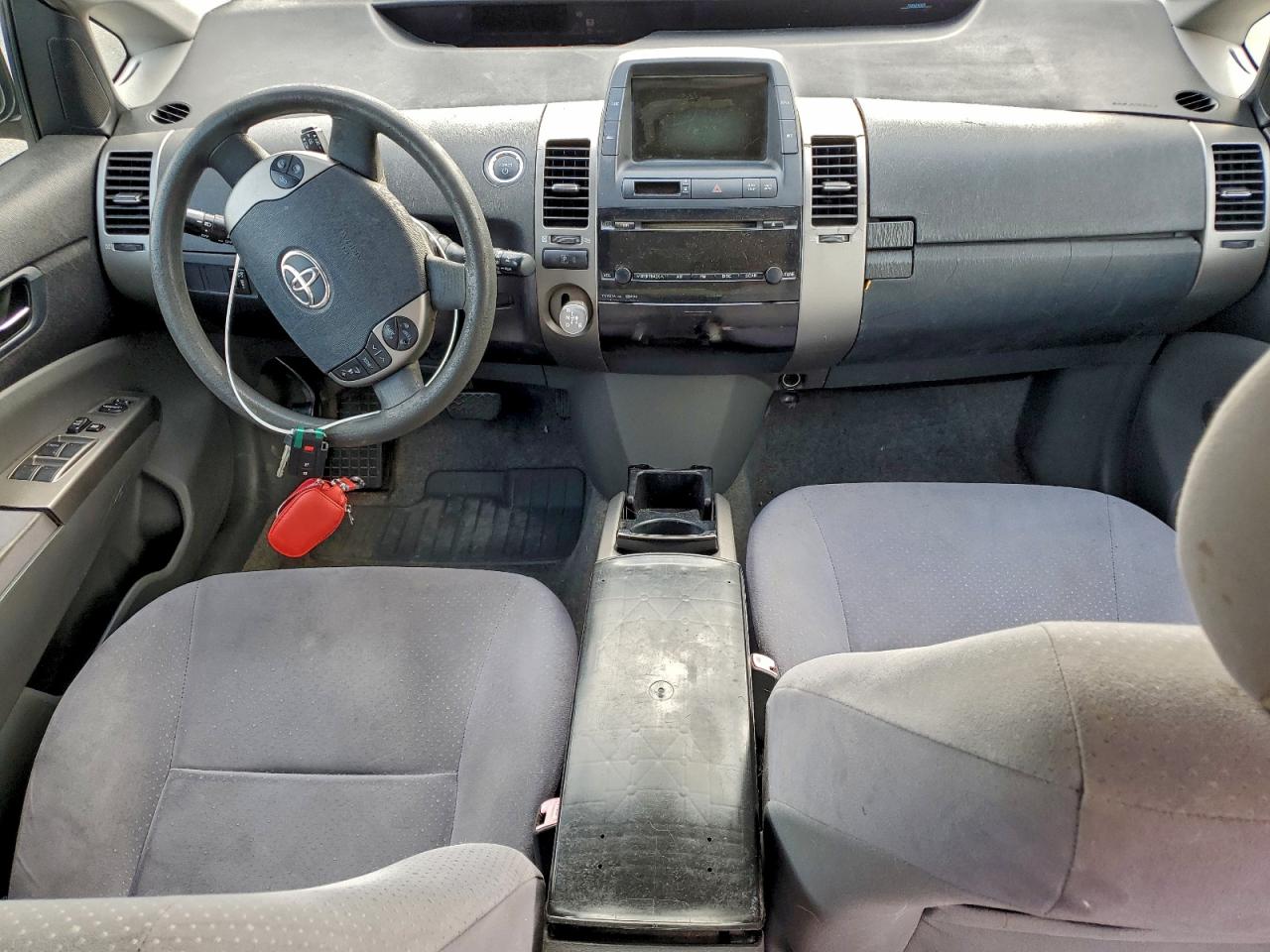 Toyota Prius Image 11