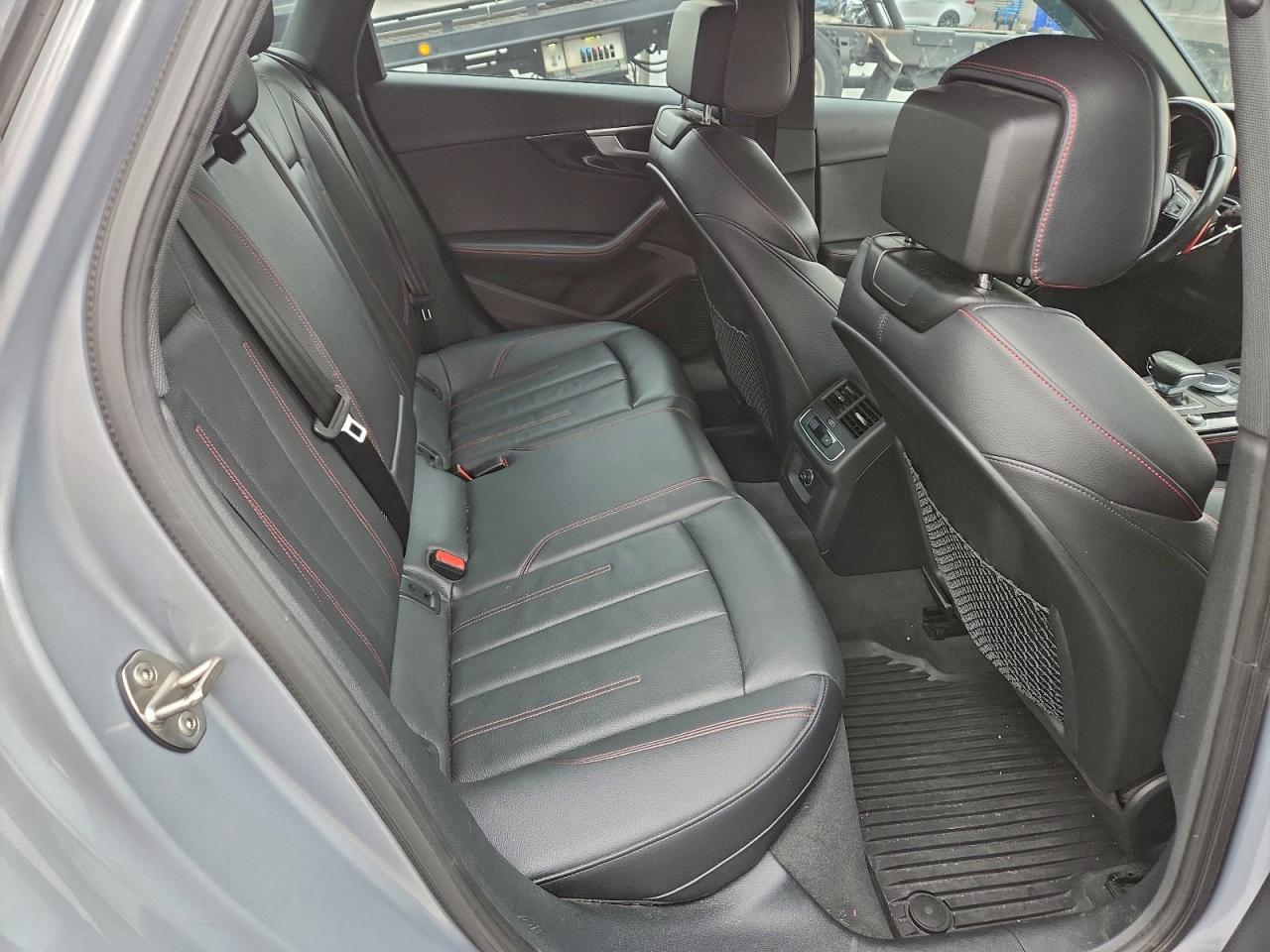 Audi A4 Premium Plus Image 2