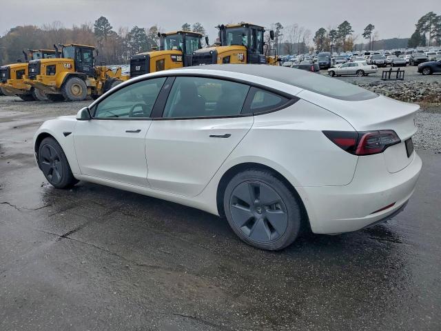 Tesla Model 3 Image 2