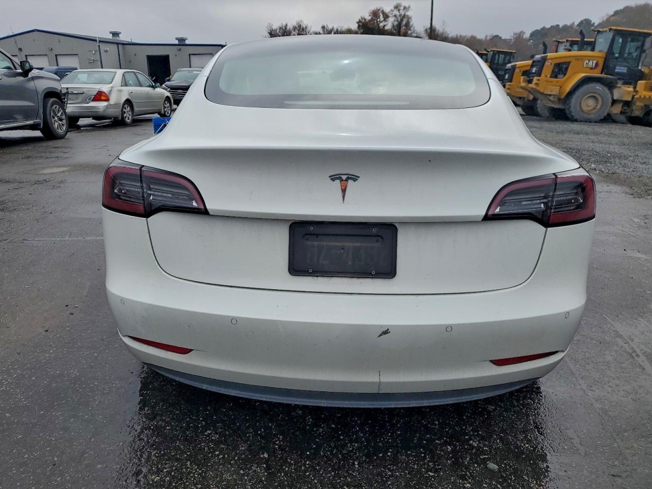 Tesla Model 3 Image 6