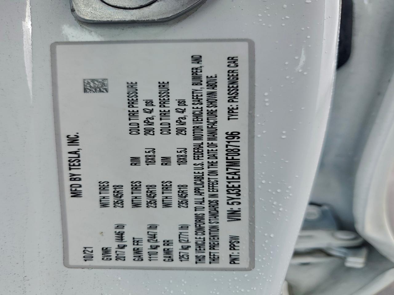 Tesla Model 3 Image 7