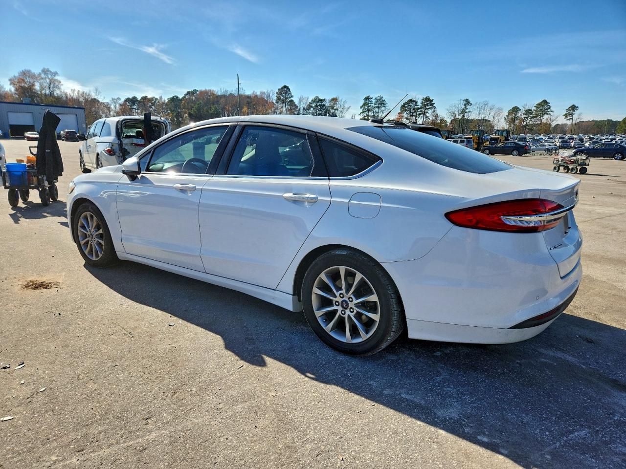 Ford Fusion Se Image 3
