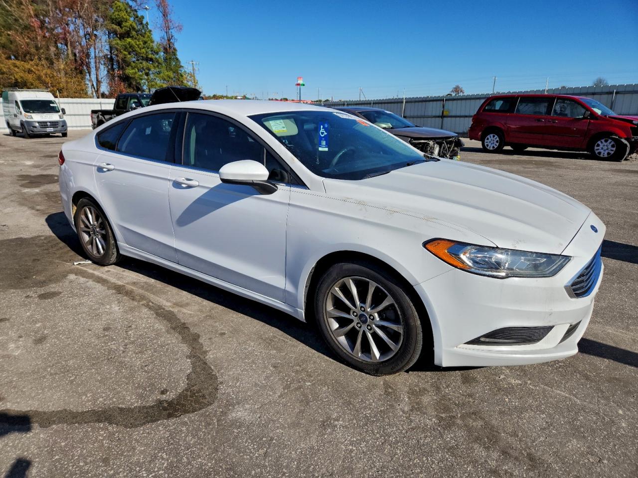 Ford Fusion Se Image 4