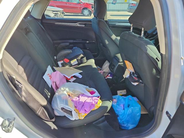 Ford Fusion Se Image 10