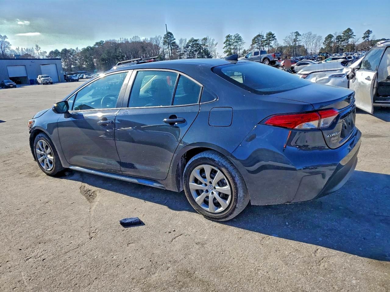 Toyota Corolla Le Image 11