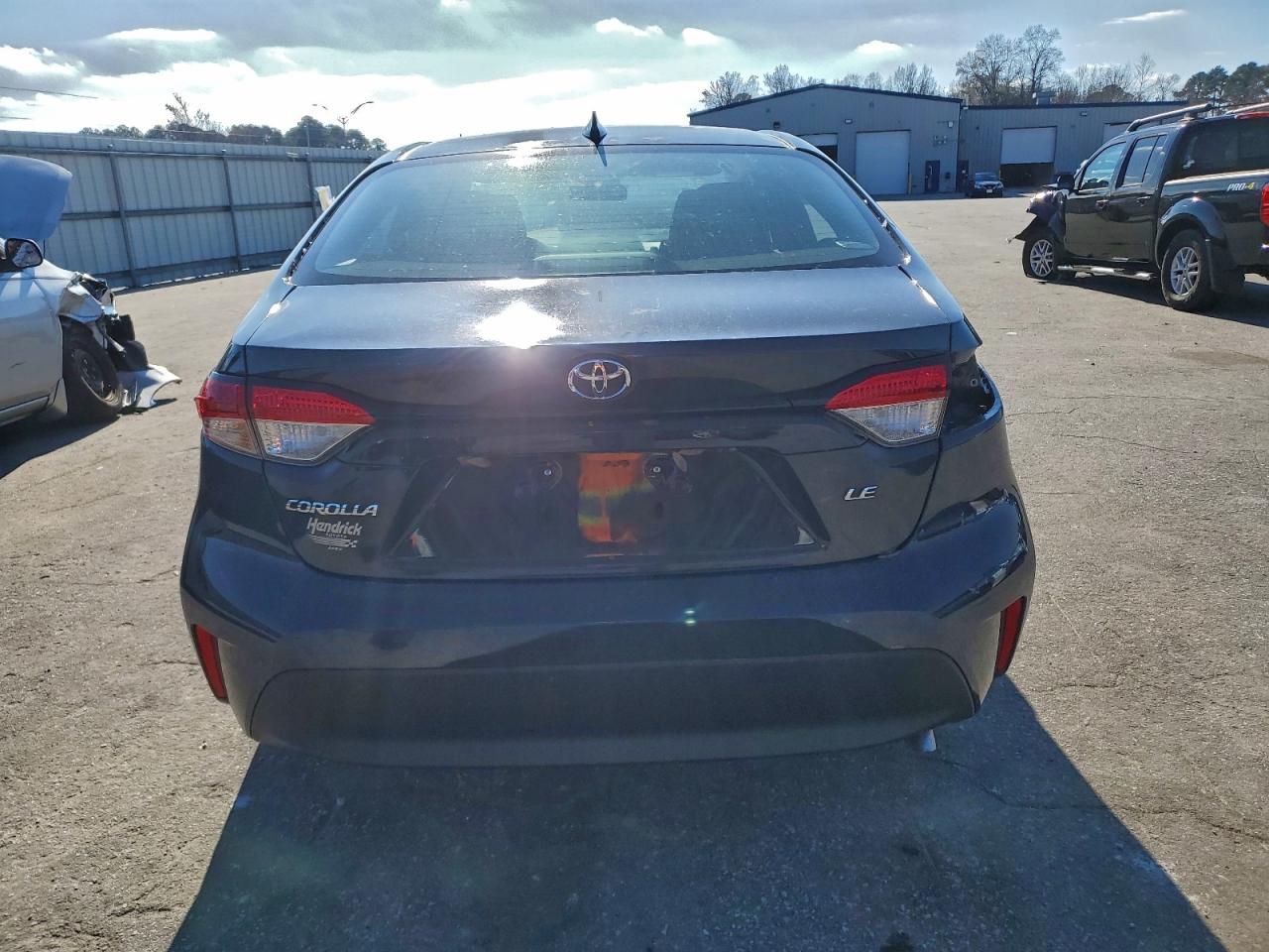 Toyota Corolla Le Image 9