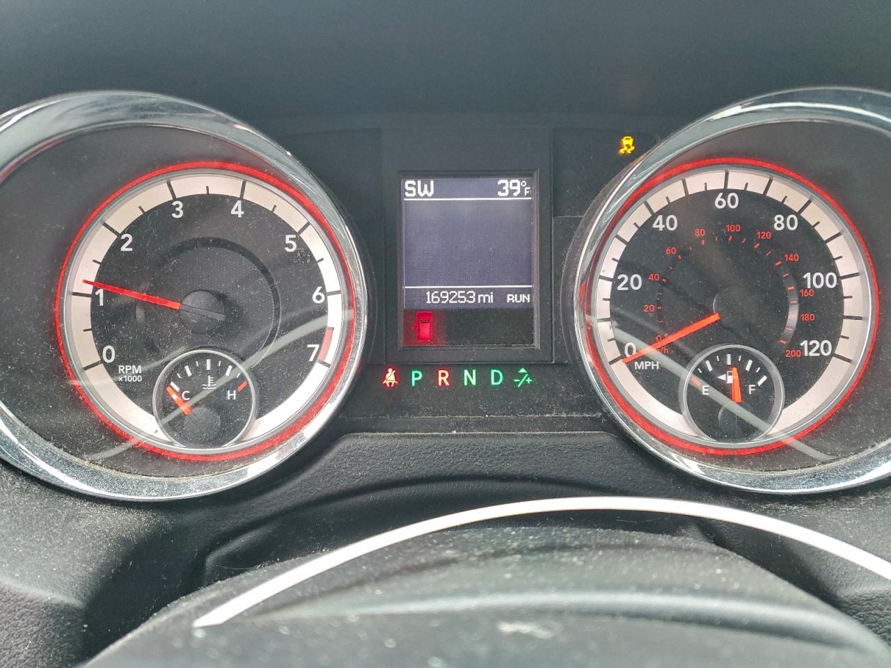 Dodge Caravan R/t Image 9