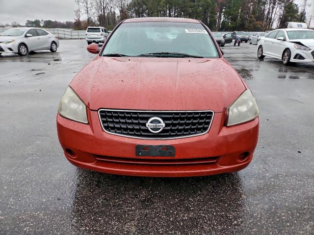 Nissan Altima S Image 11