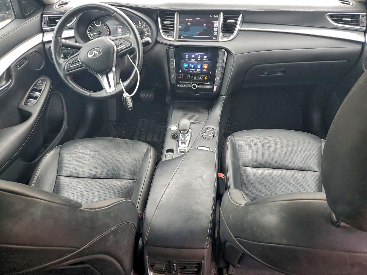 INFINITI Qx Essential Image 8