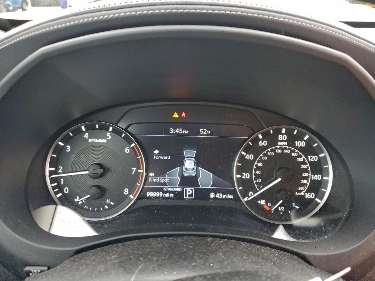 INFINITI Qx Essential Image 7