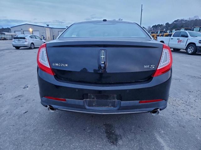 Lincoln MKS Image 10