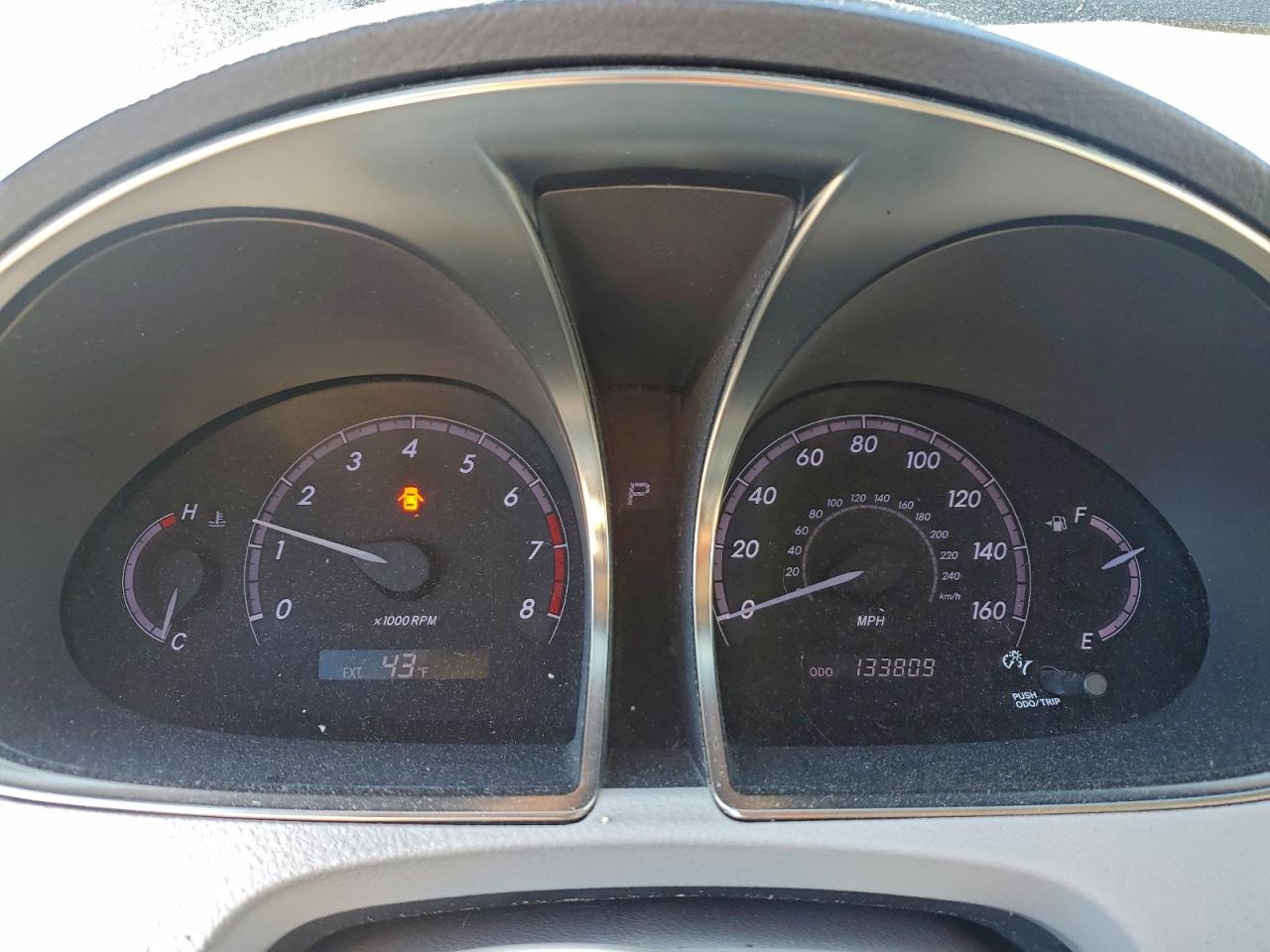 Toyota Avalon Base Image 8