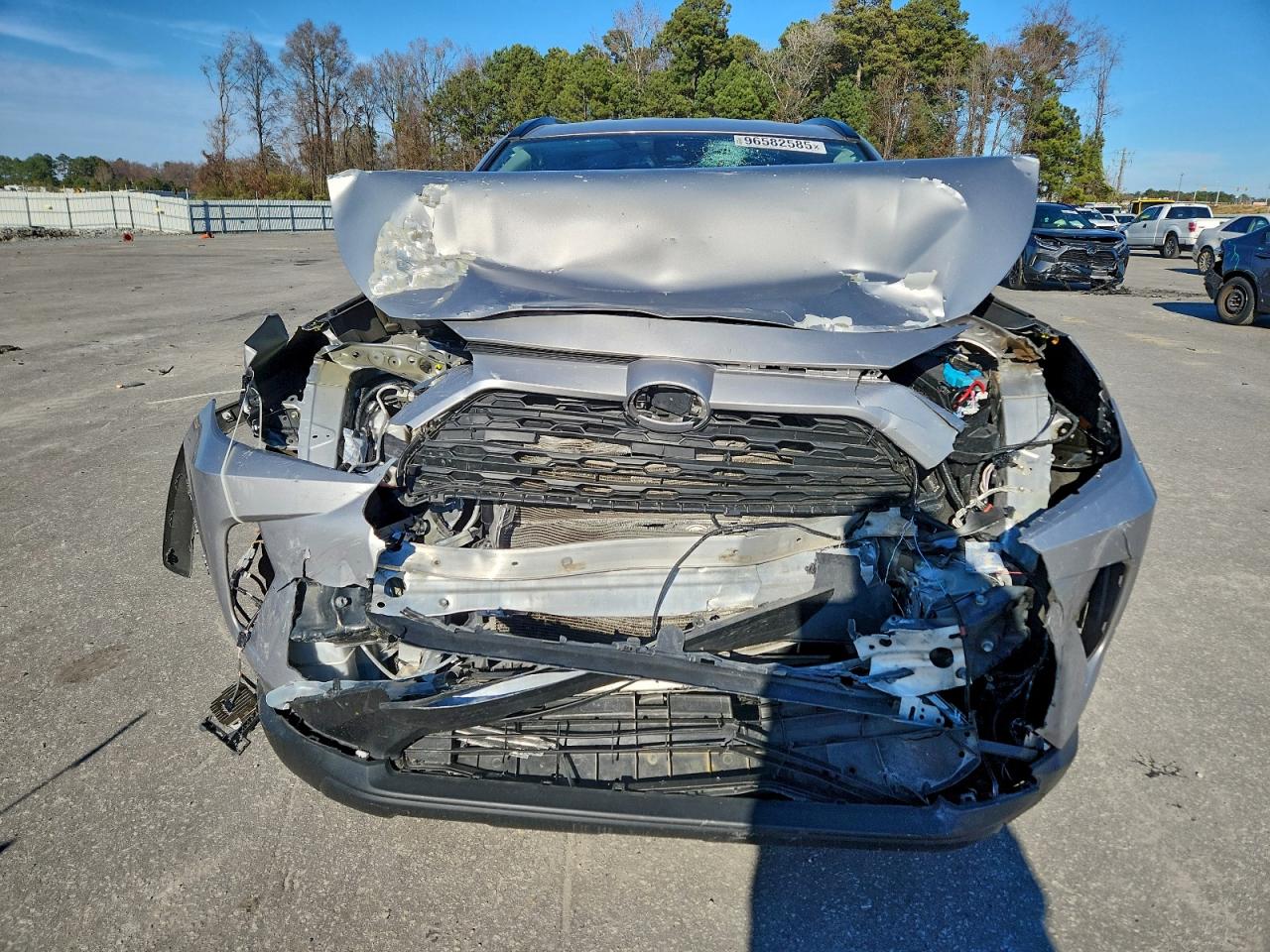 Toyota RAV4 Xle Image 7