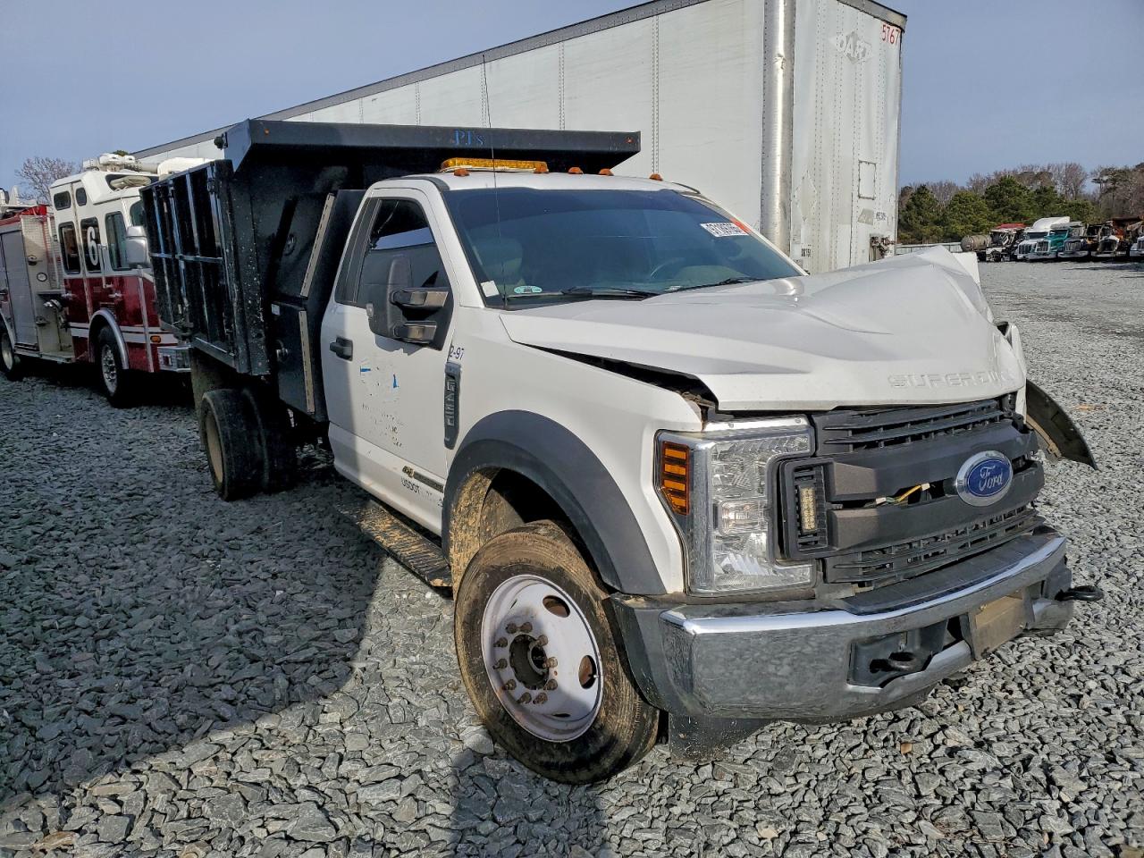 Ford F-450 Super Duty Image 12