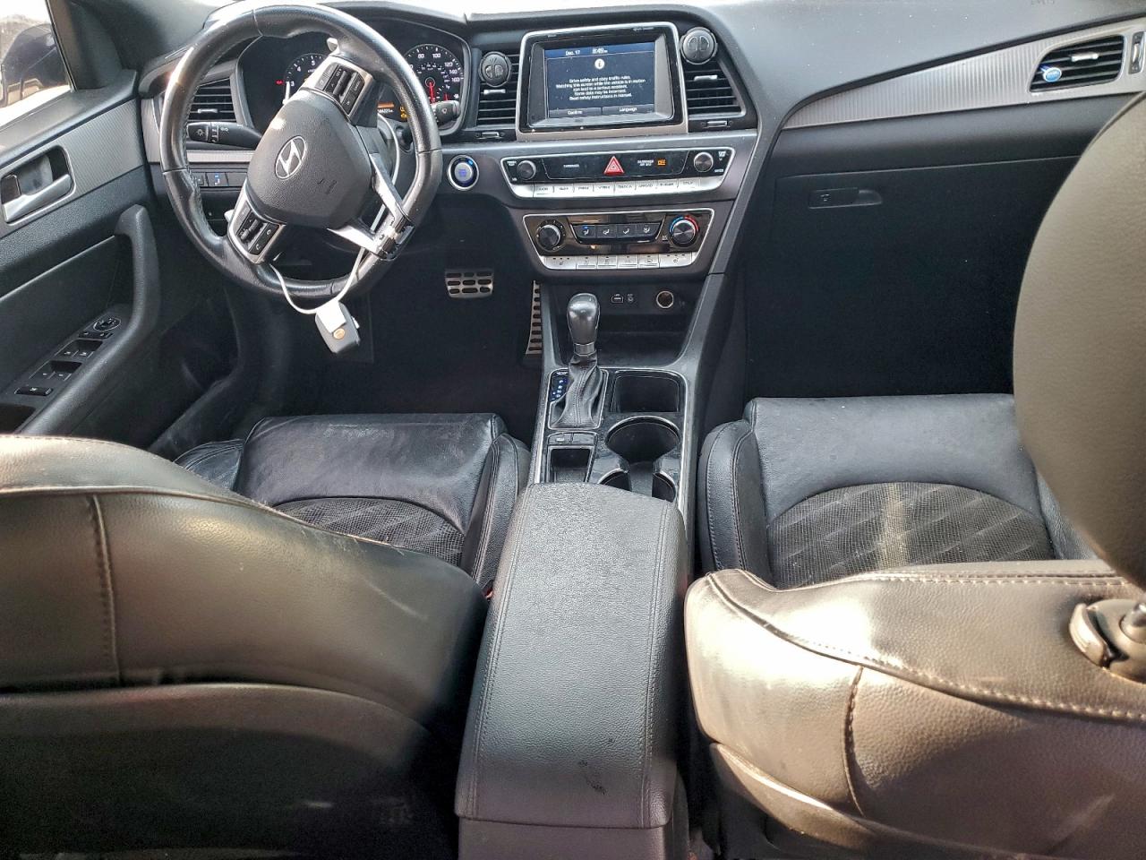 Hyundai SONATA Sport Image 9