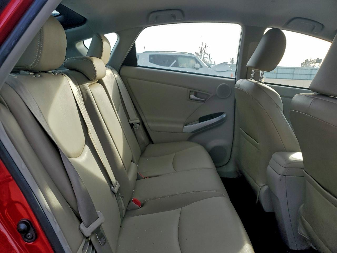 Toyota Prius Image 11