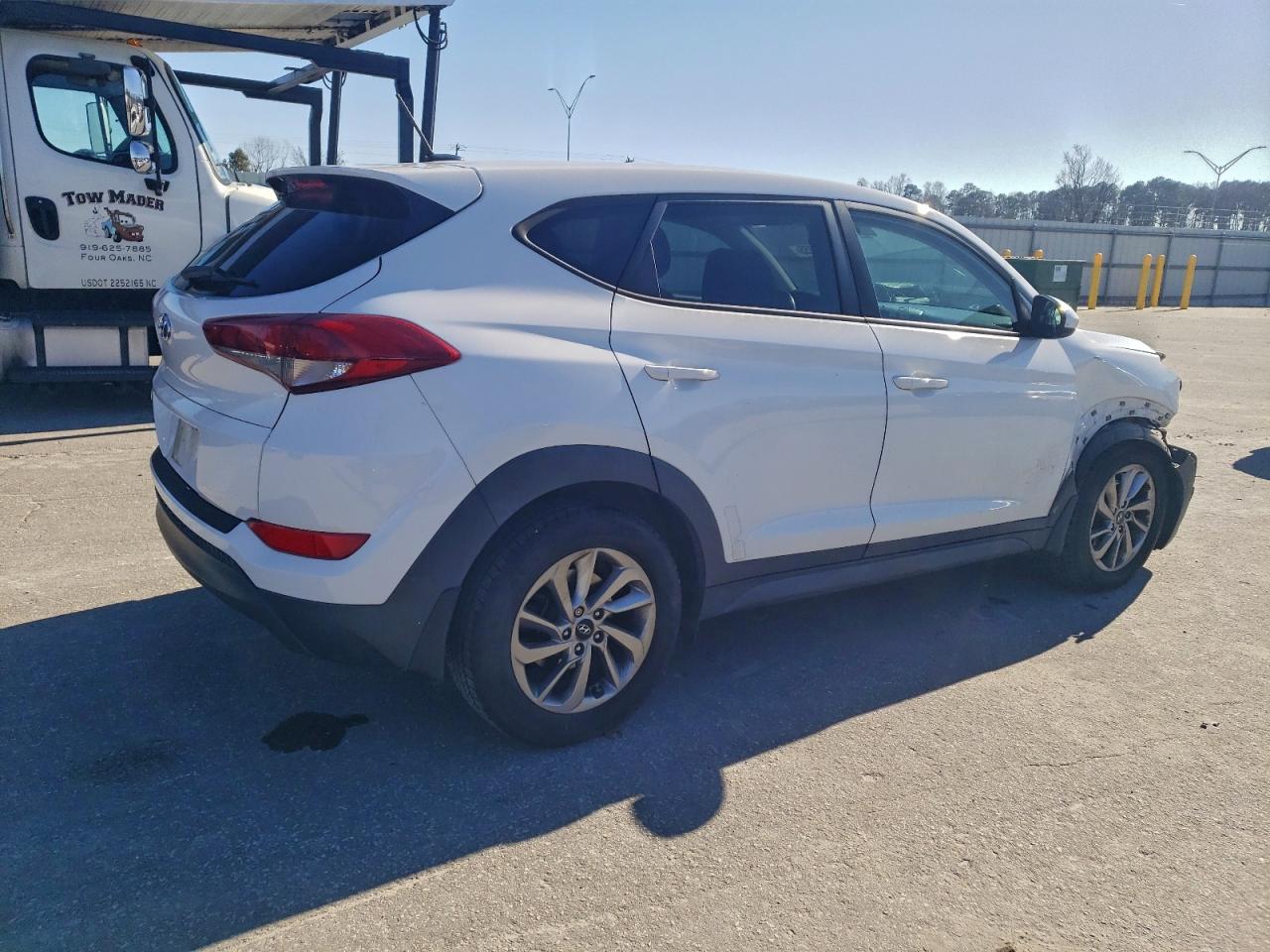Hyundai TUCSON Se Image 6