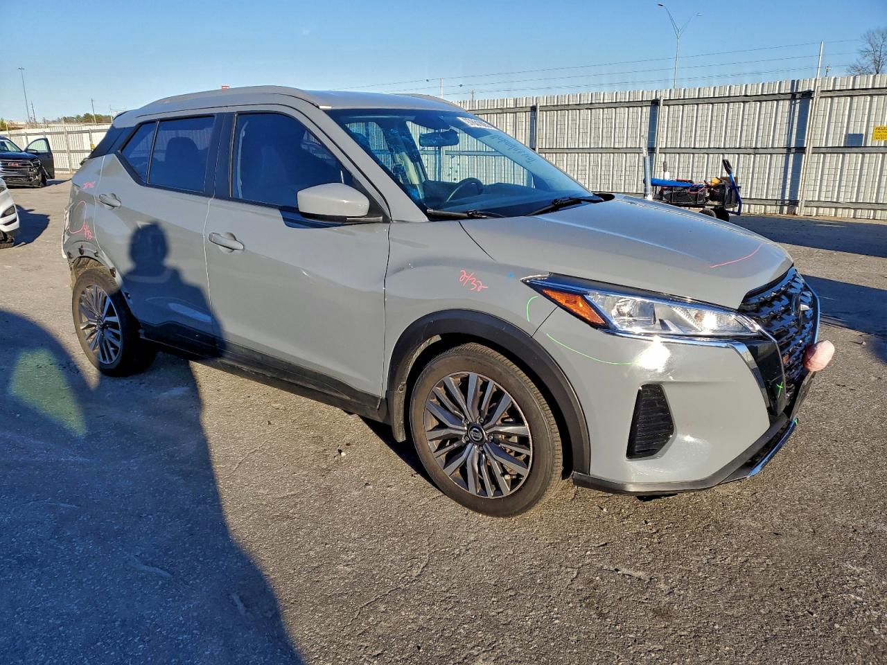 Nissan Kicks Sv Image 10