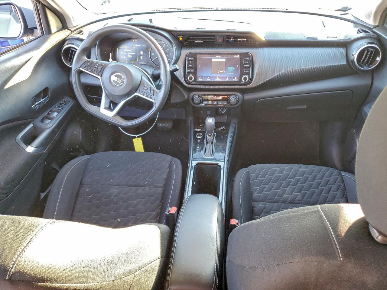 Nissan Kicks Sv Image 9