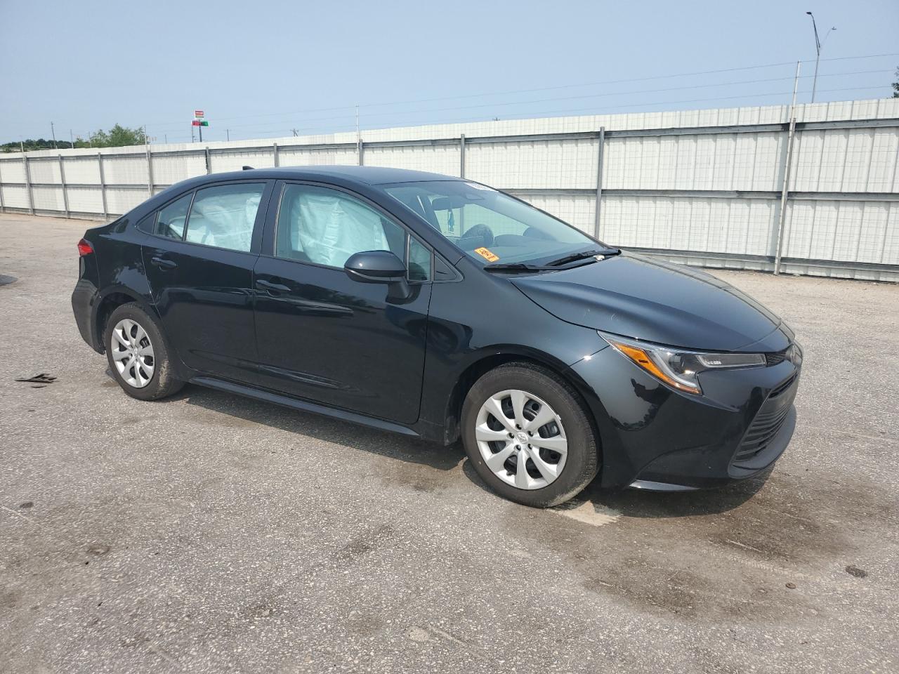 Toyota Corolla Le Image 5