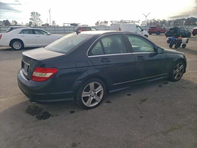 Mercedes-Benz C-Class 300 Image 8