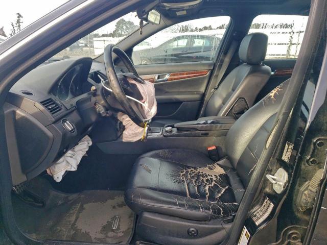Mercedes-Benz C-Class 300 Image 2