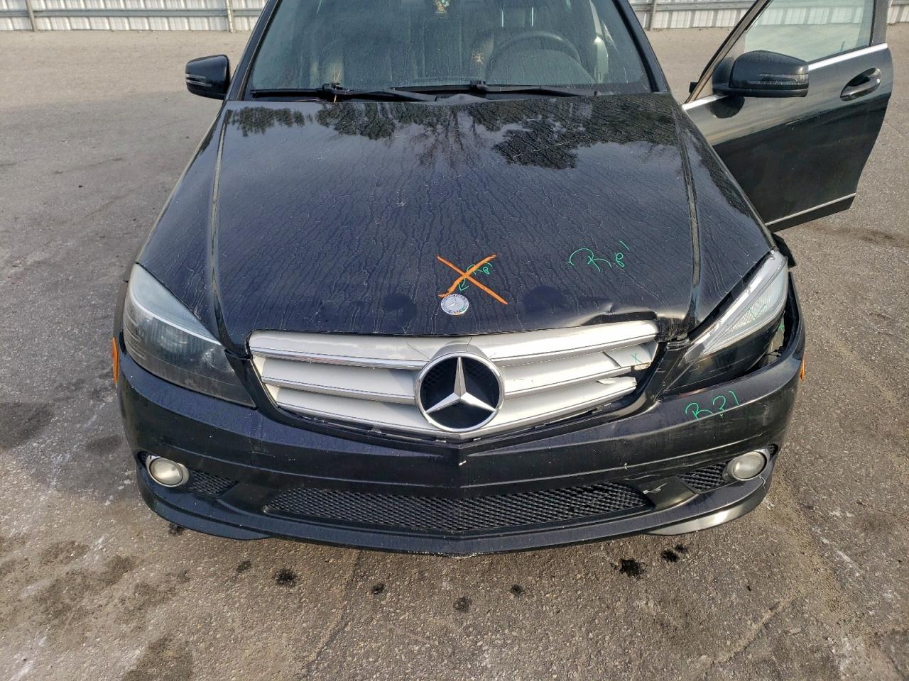 Mercedes-Benz C-Class 300 Image 5