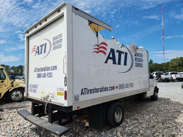 Chevrolet Express Image 9