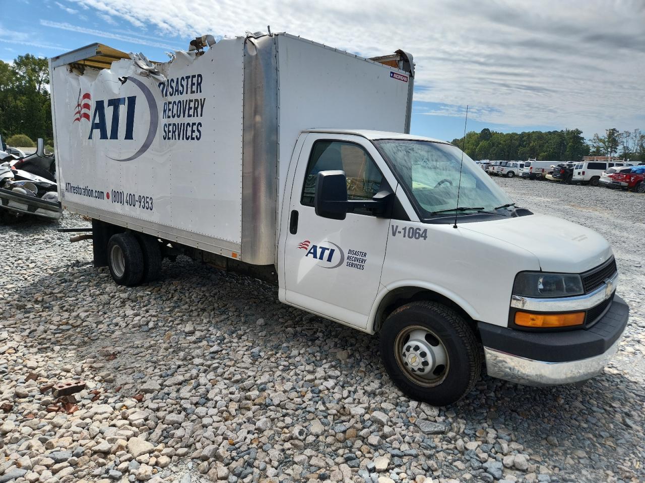 Chevrolet Express Image 4