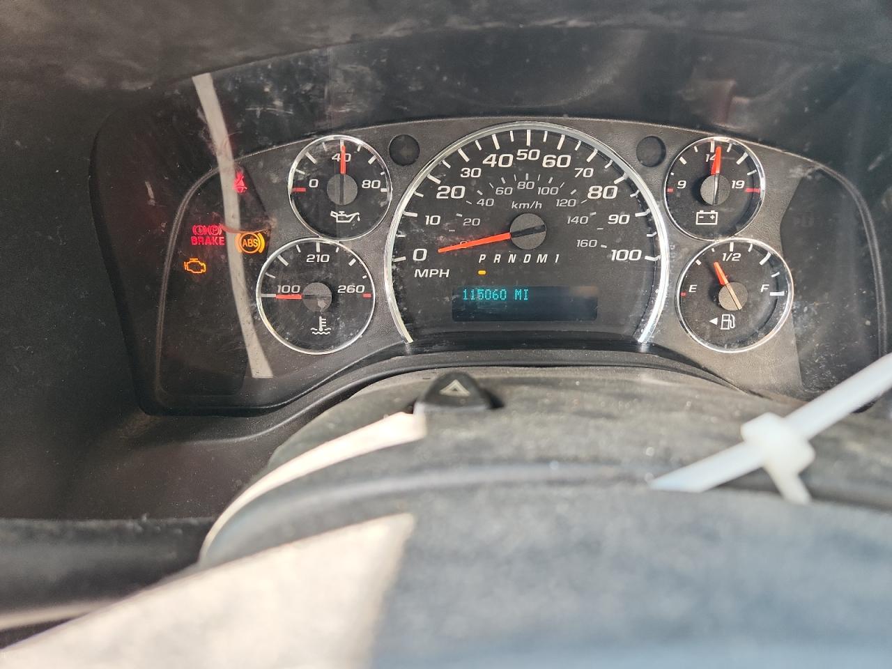 Chevrolet Express Image 5