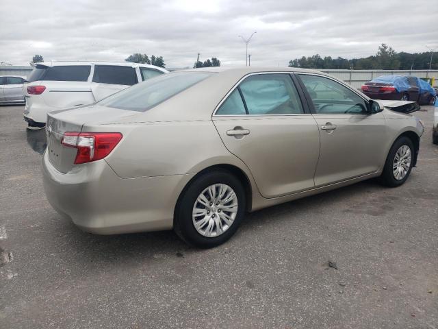 Toyota Camry L Image 2