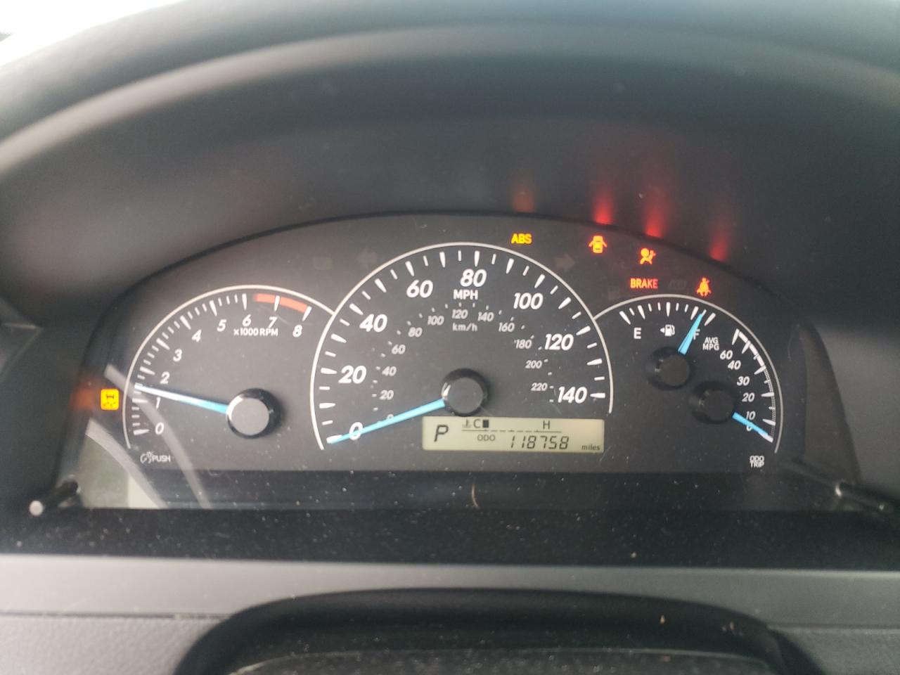 Toyota Camry L Image 6