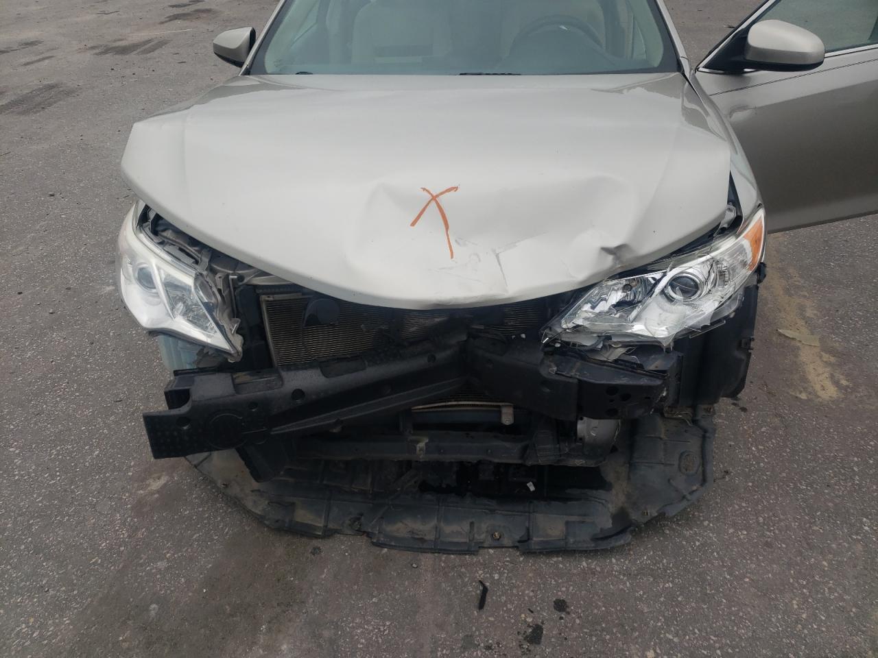 Toyota Camry L Image 4