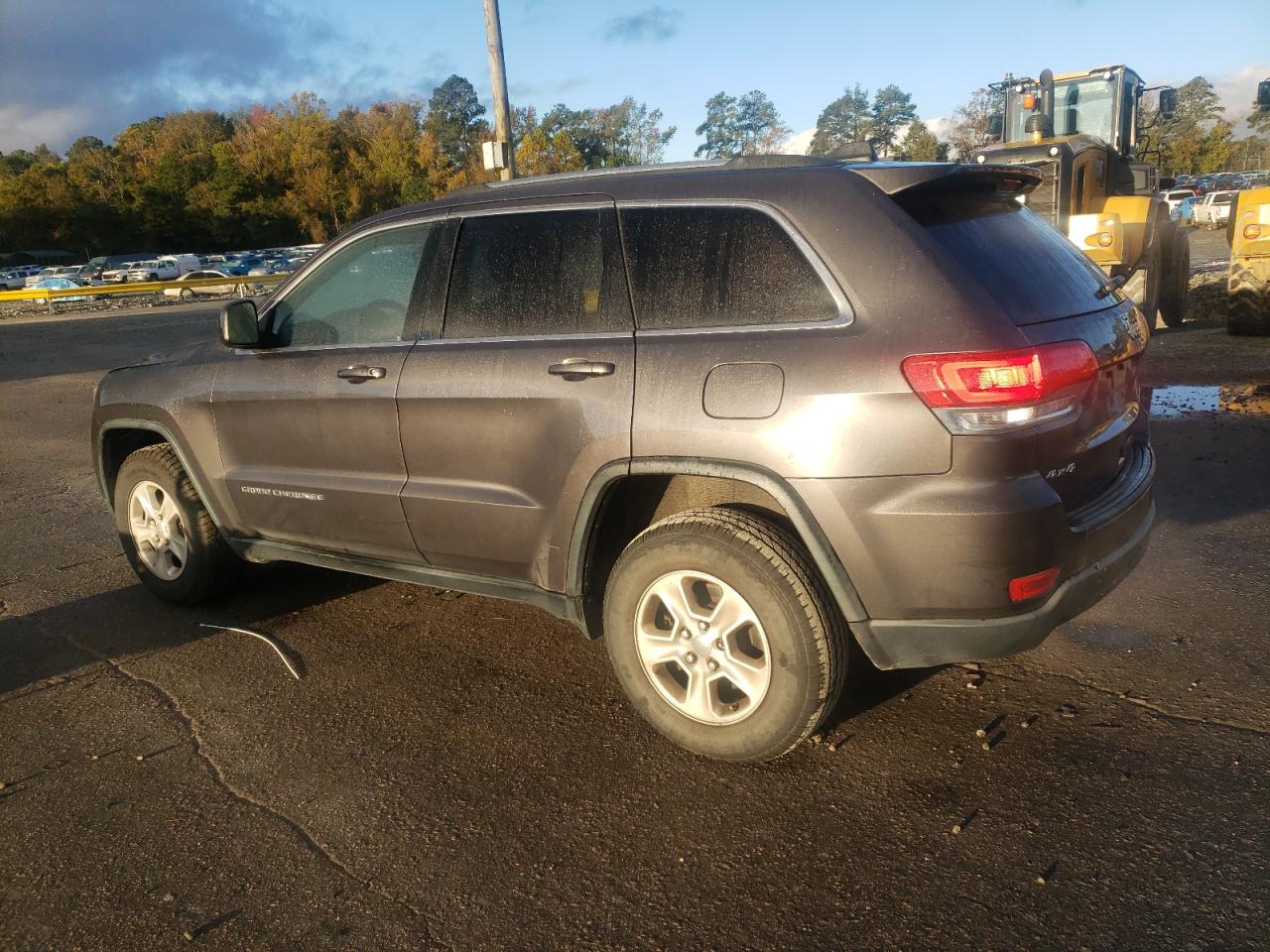 Jeep Grand Cherokee Laredo Image 11
