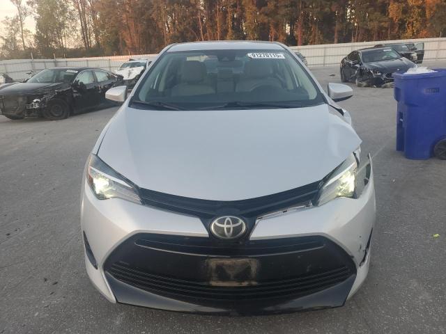 Toyota Corolla L Image 3