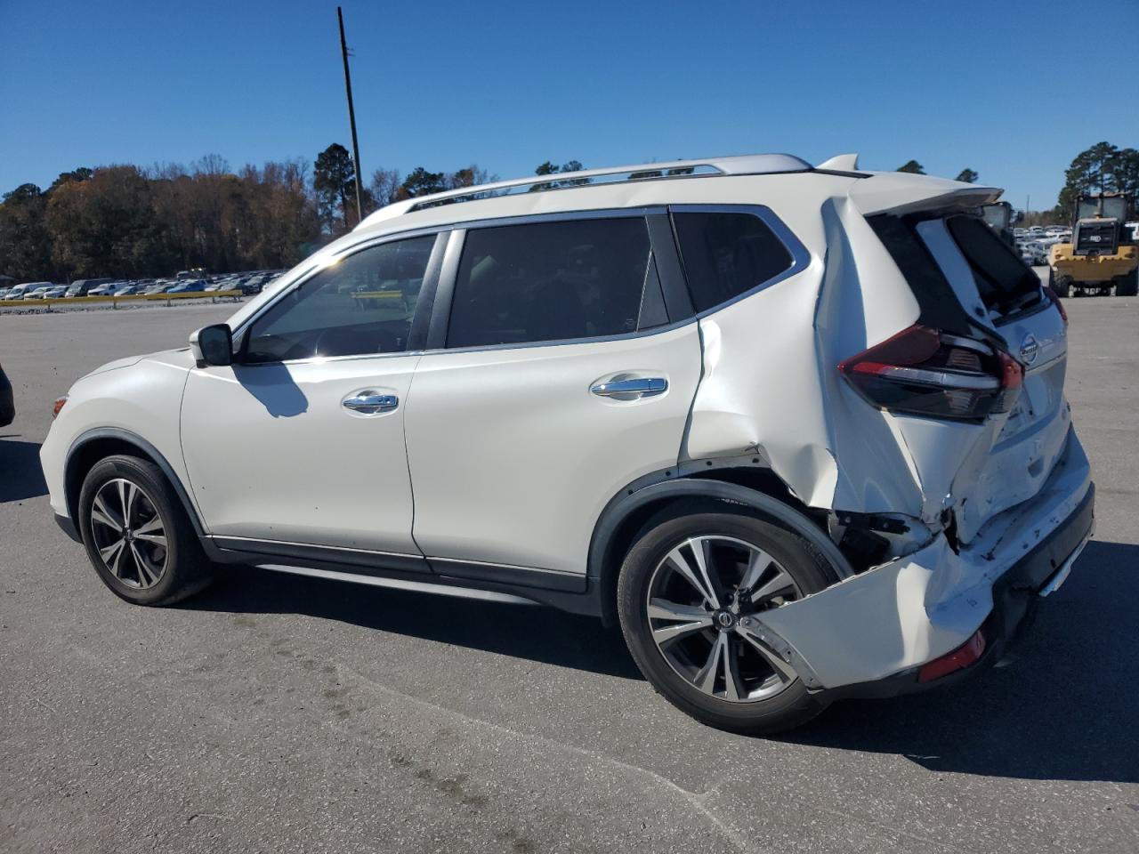 Nissan Rogue S Image 7