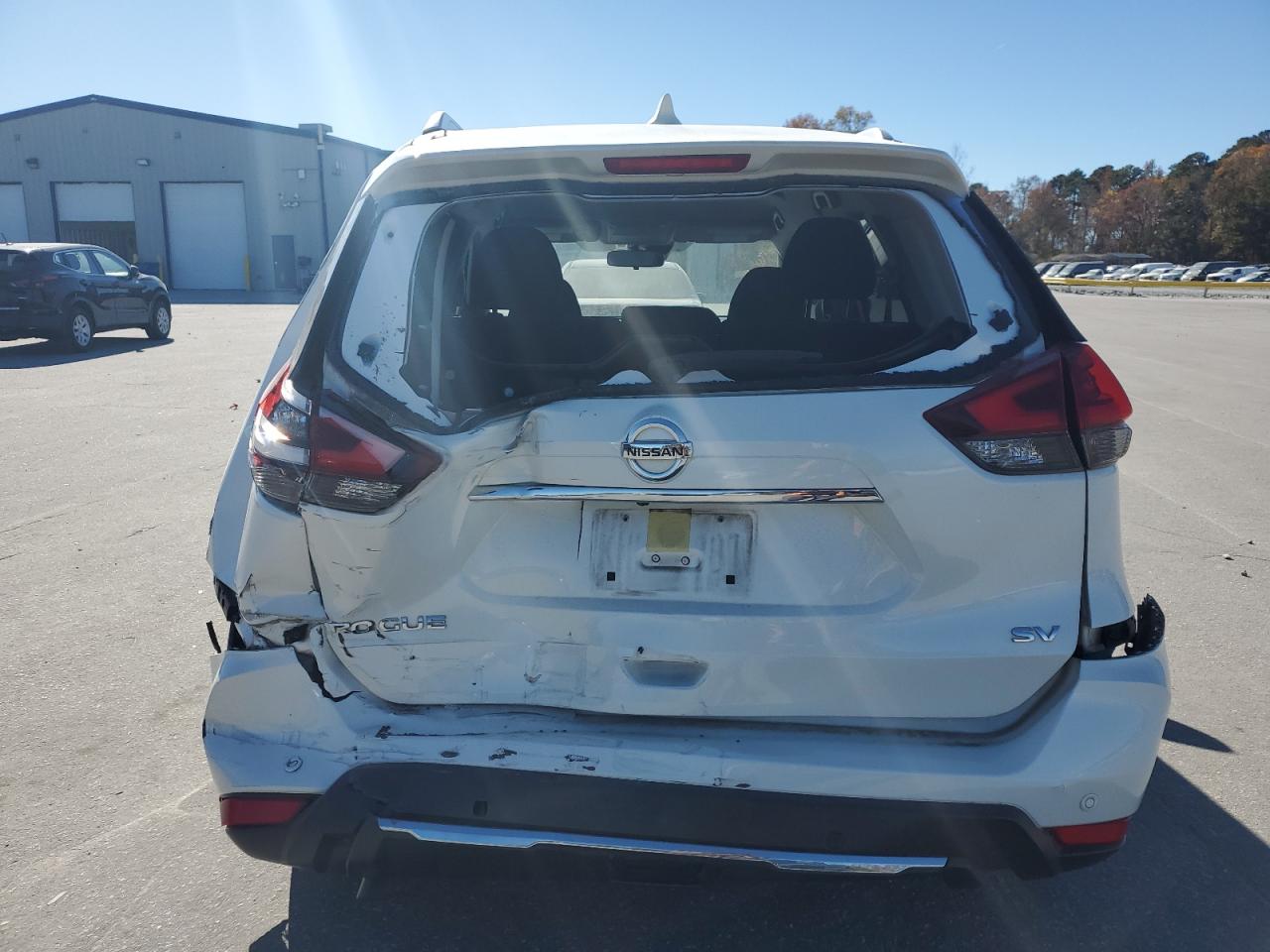 Nissan Rogue S Image 8